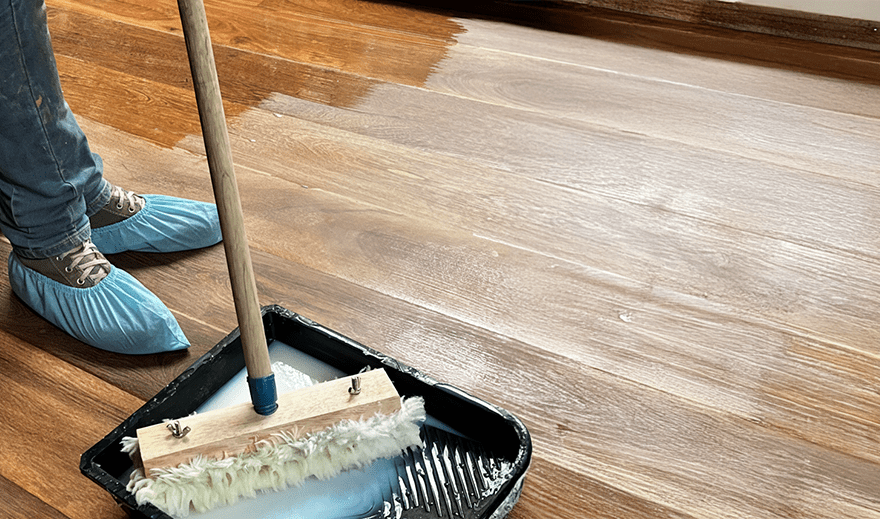 Piso de Madera Maciza Lacado